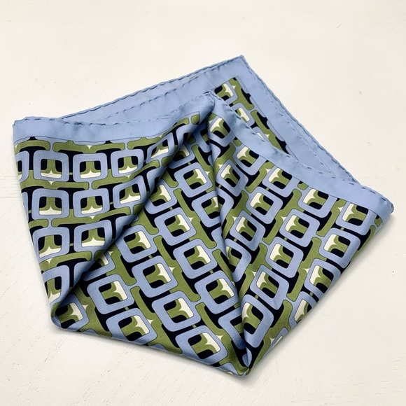 Rare Vintage Gucci Silk Scarf - Exclusive Geometric Design - Made in Italy - Picture 11 of 16